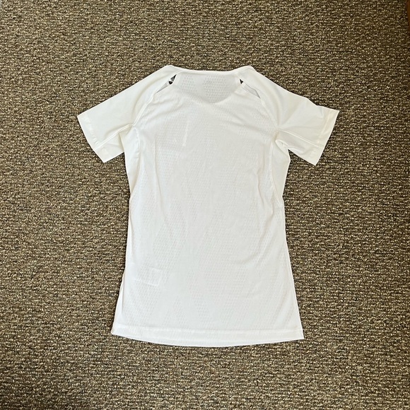 Adidas Quickset Jersey Fitted Short Sleeve Tee NWT - Picture 4 of 5